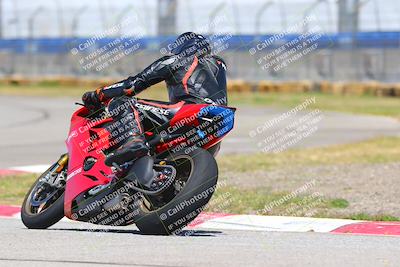 media/Apr-23-2022-Fastrack Riders (Sat) [[cb2d6ae73d]]/LEVEL 1/1145AM TURN 3 AND 4/